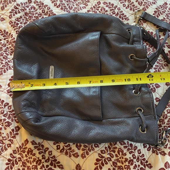 Beautiful cinch Coach purse! - Picture 10 of 11